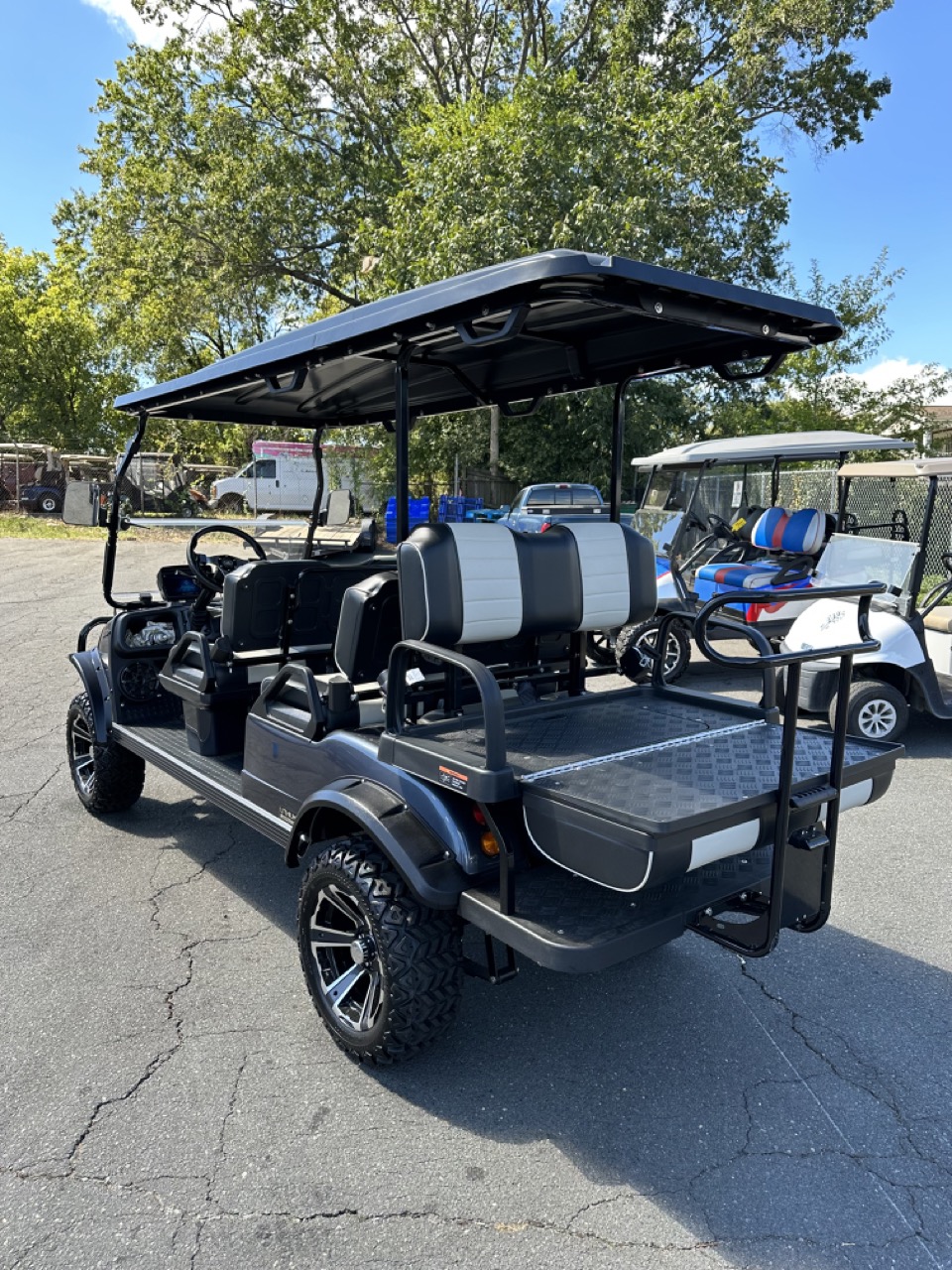 2024 Arctic Grey LITHIUM Forester 6 PLUS Golf Cart! Street Ready! 0% ...