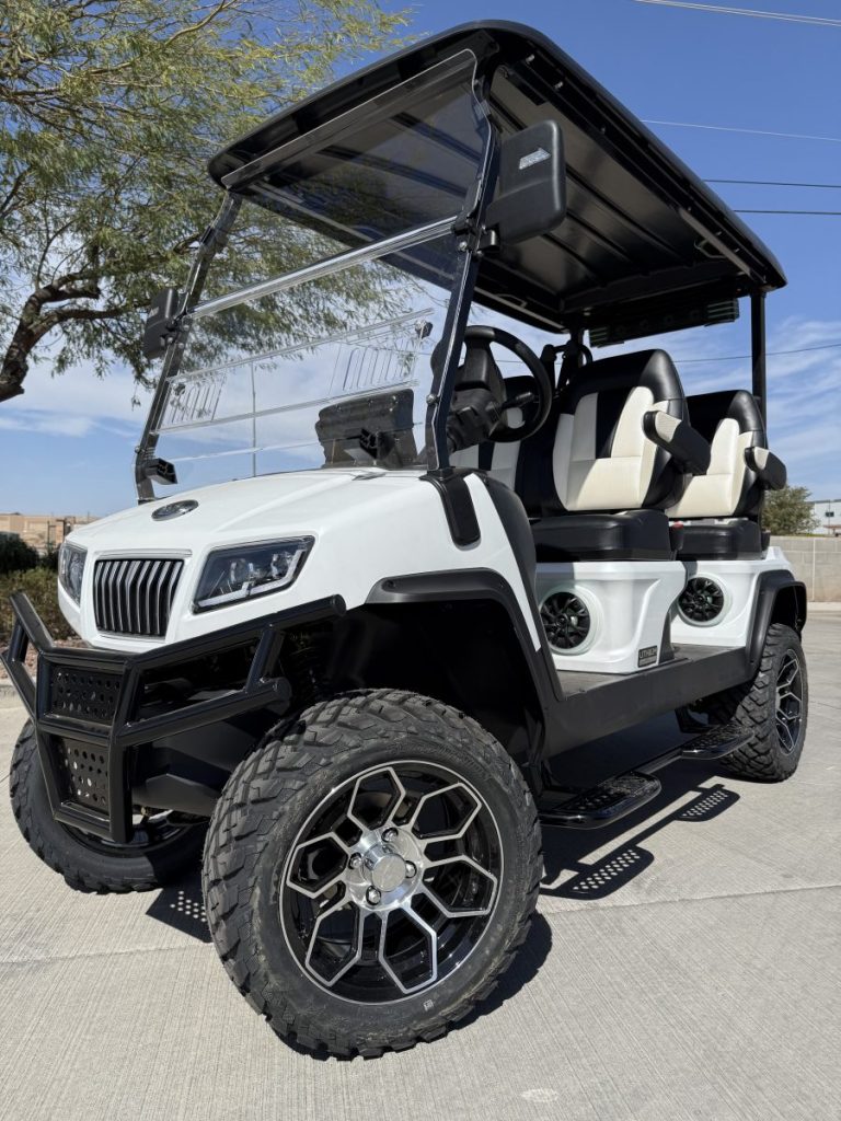 2025 LITHIUM Street Ready Golf Cart, Fully Loaded Evolution White Maverick 4 PLUS with Carplay! 0% Financing!- Phoenix